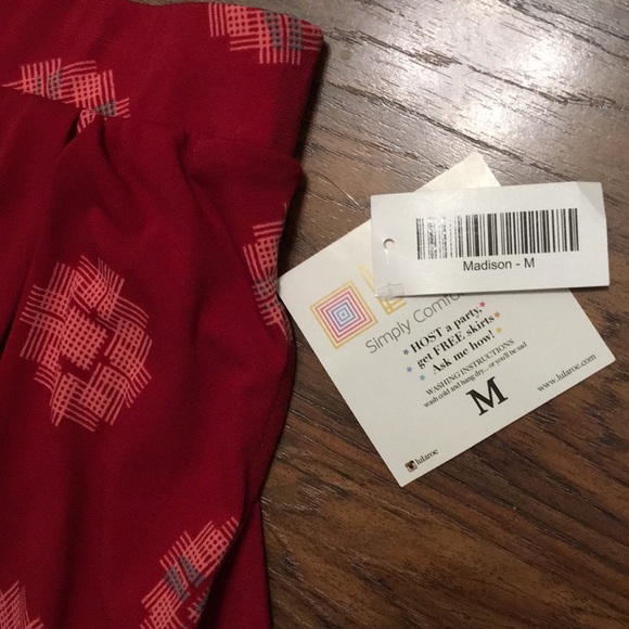 NWT LuLaRoe Madison Pleated Skirt w/Pockets, sz M - Picture 2 of 7